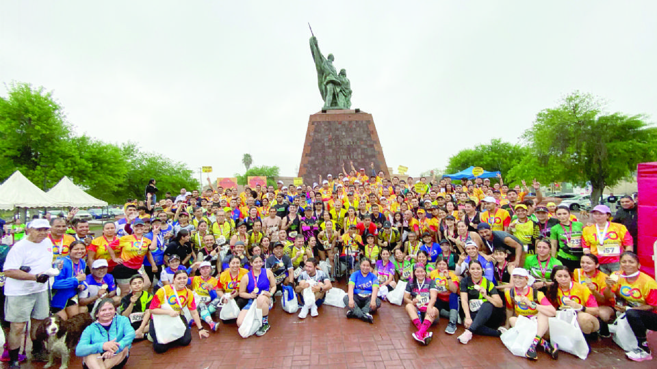 Cientos de atletas participaron en la carrera del 100 Aniversario de El Mañana