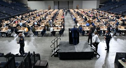 Cerca de 500 jóvenes presentan examen para ser parte de la Policía de Laredo, Texas