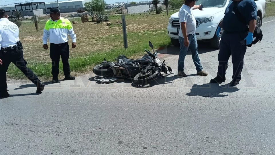 El casco de seguridad fue lo que salvó la vida del joven conductor, víctima de la imprudencia de un automovilista