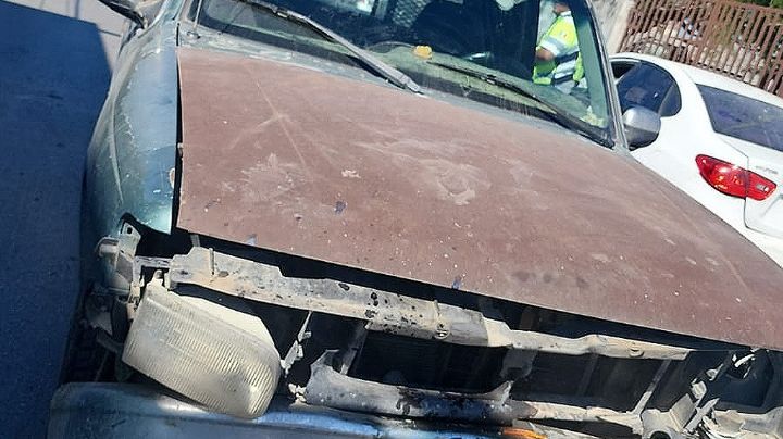 Chocan de frente y quedan lesionados en la colonia Buenavista