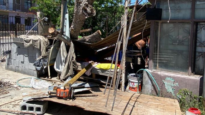 Hombre se salvó de morir aplastado por de su casa en la colonia Matamoros