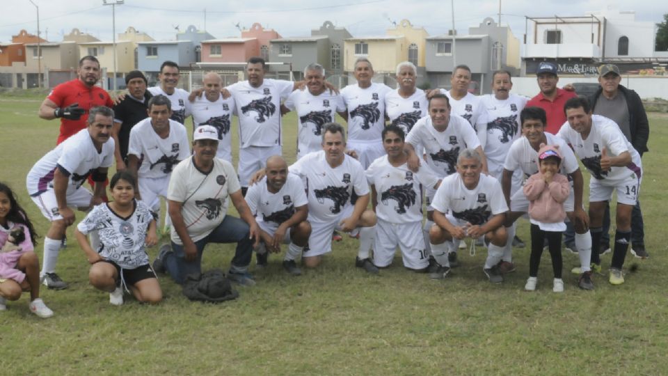 El equipo de Lobos Negros no conoce la derrota