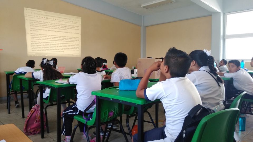 El calor en el salón de clases puede llegar a ser insoportable