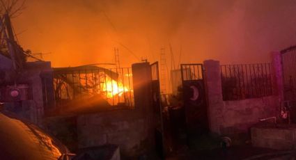 Voraz incendio deja a familias sin patrimonio en Nuevo Laredo; lo pierden todo