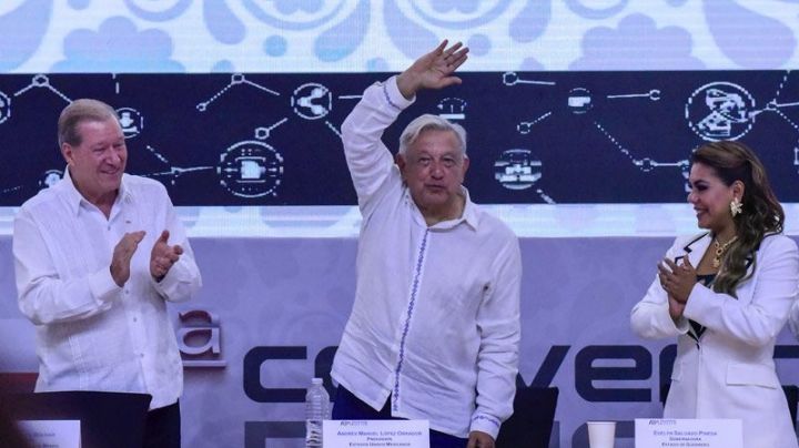 Aplauden banqueros política económica de AMLO