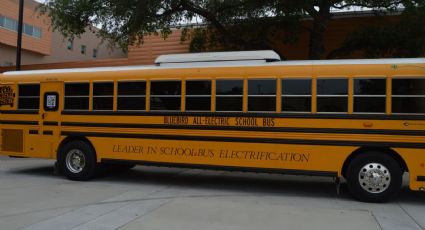 Promueven uso de transporte escolar eléctrico en Laredo