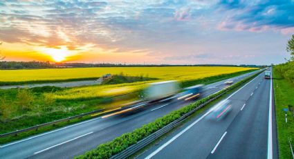 En estas carreteras no hay limite de velocidad, puedes ir 'rápido y furioso'