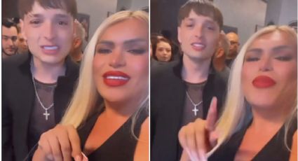 Wendy Guevara se encuentra a Peso Pluma en los Latin AMAs y le pide saludo | VIDEO