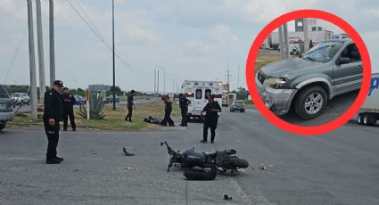 Motociclista se salva de la muerte tras chocar con camioneta en el Bulevar Colosio; está grave