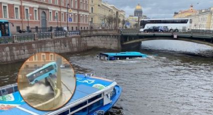 Autobús con pasajeros cae a río; reportan 3 muertos y 6 heridos | VIDEO