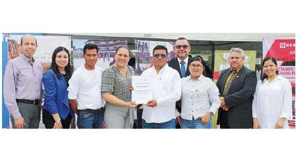 En Nuevo Laredo acercan alumnos con las empresas