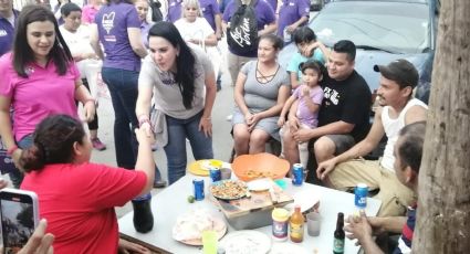 Yahleel Abdala recorre las calles de la colonia Victoria