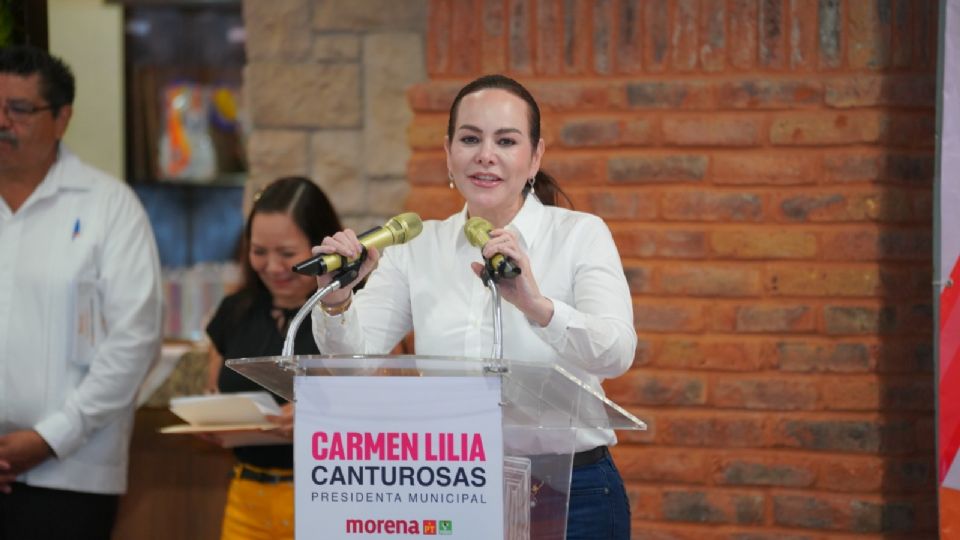 Carmen Lilia Canturosas se reúne con miembros de la SNTE y reitera su compromiso