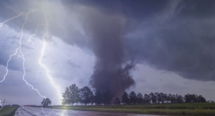 Alertan por posibles tornados, tormentas eléctricas y granizo gigante cerca de Nuevo Laredo