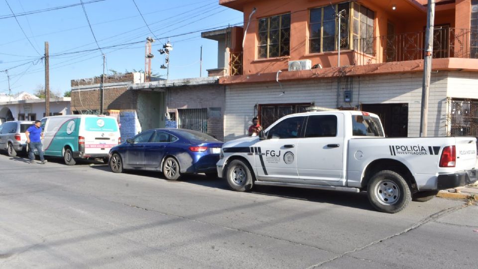 El hombre de la tercera edad se encontraba bajo cuidado de una señora