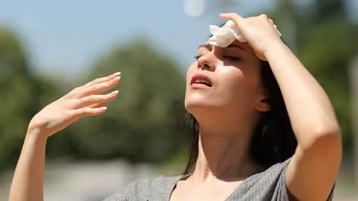 ¿Qué puedes hacer si te da un golpe de calor y estás solo? Empieza con dolor de cabeza
