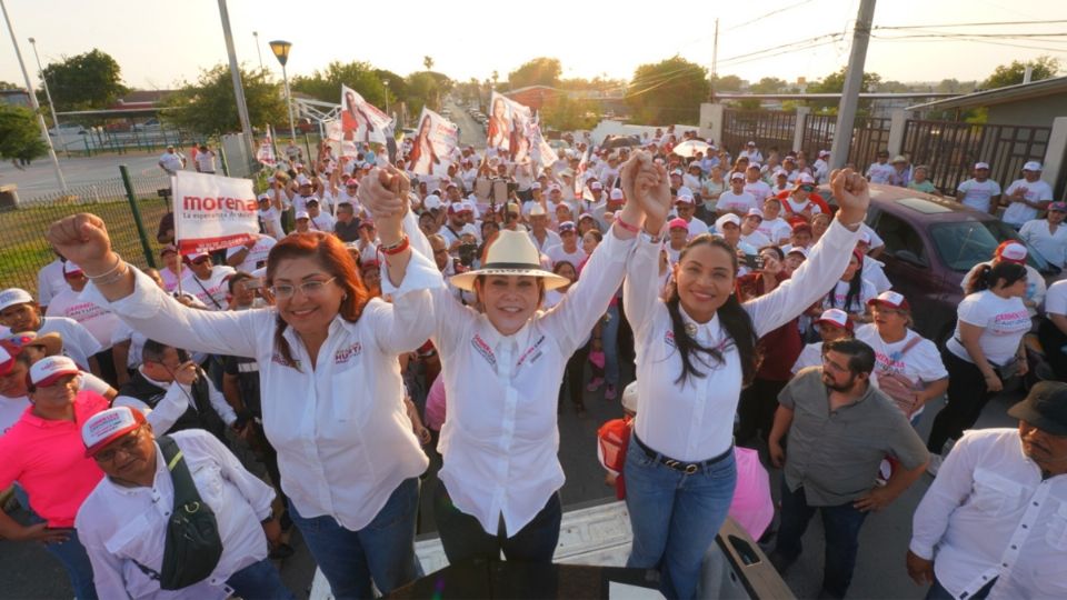 Carmen Lilia Canturosas estuvo hoy en la Colonia Hidalgo