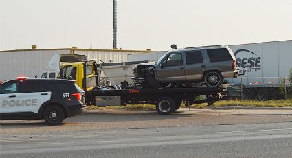 Impactante choque entre dos SUV en la carretera 359