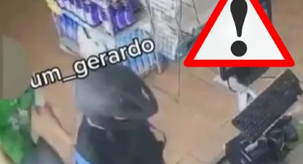 Al estilo de la AAA, hombre somete a sujeto con llave de lucha libre y frustra asalto | Video