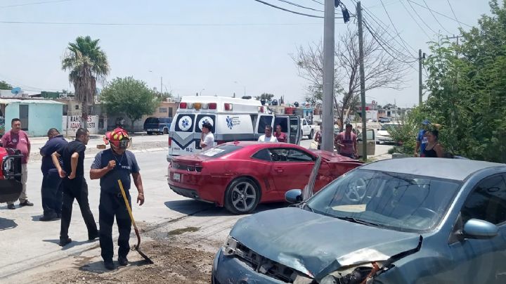 Jovencita imprudente provoca brutal accidente en la colonia Villas de San Miguel; dejó lesionados