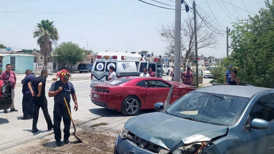 Jovencita imprudente provoca brutal accidente en la colonia Villas de San Miguel; dejó lesionados