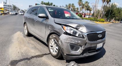 Nuevo Laredo: abuelito causa aparatoso accidente en la Paseo Colón