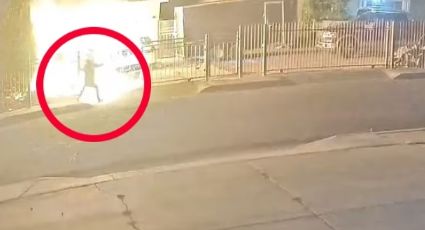 Hombre quema la casa de su ex con sus hijos dentro; termina envuelto en llamas | VIDEO