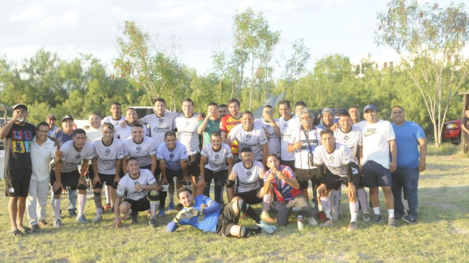 Debanhi FC va por el campeonato en la Real Ferrocarrilera