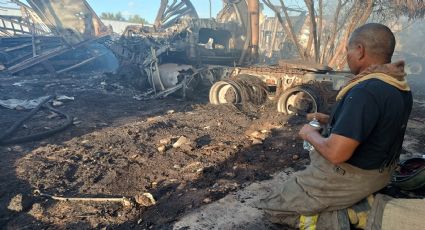 Devastador incendio en los patios de la Aduana; llamas consumen tráileres y cajas de camión