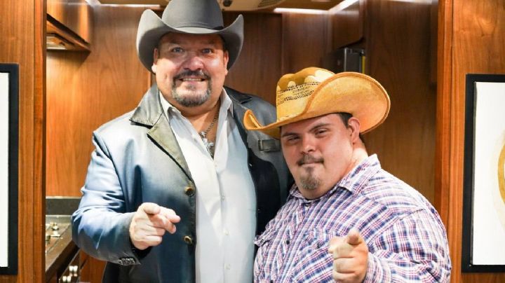 Pesado cumple sueño a Adolfito en concierto en Nuevo Laredo