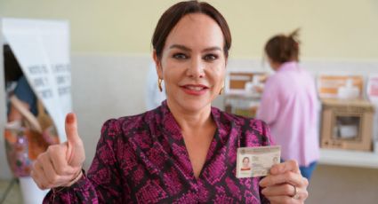 Carmen Lilia Canturosas emite su voto en Nuevo Laredo: 'Ejercimos nuestro derecho'