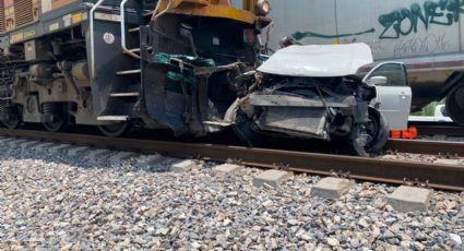 Fallecen bebé y su madre al ser embestidos por el tren, en Anáhuac, Nuevo León