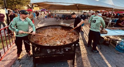 Neolaredenses disfrutan de rico cabrito en el 100 aniversario de El Mañana