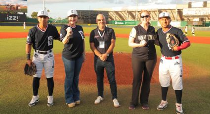 Festejan neolaredenses 176 aniversario con juego de los Tecolotes vs Sultanes