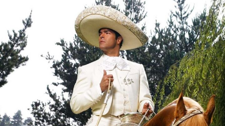 Caídas graciosas: '¡Ya me vooooy!'... y Pablo Montero se nos fue, pero al suelo | VIDEO