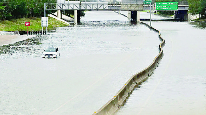 Suman 18 muertos por paso de huracán Beryl en Texas