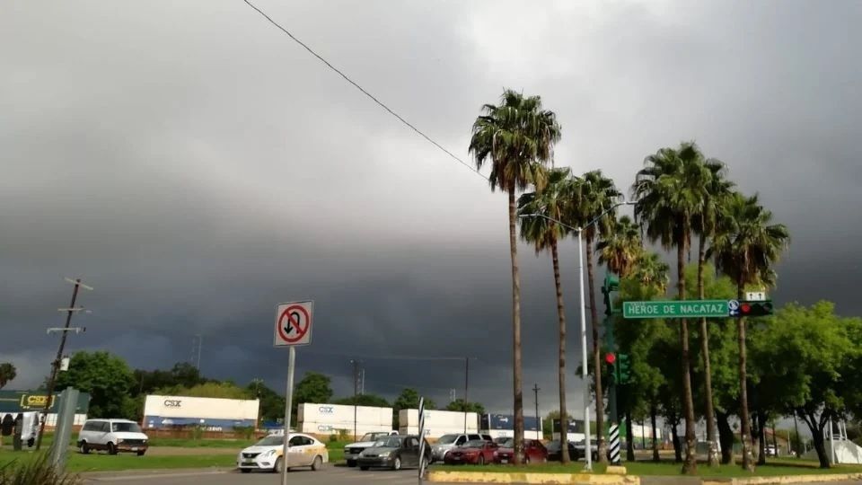 El punto máximo será entre 7:00 y 9:00 pm, alcanzando hasta el 60% de probabilidades de lluvia.