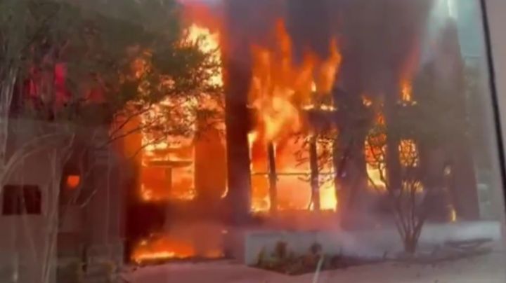 Reportan voraz incendio de Iglesia en el centro de Dallas, Texas | VIDEO