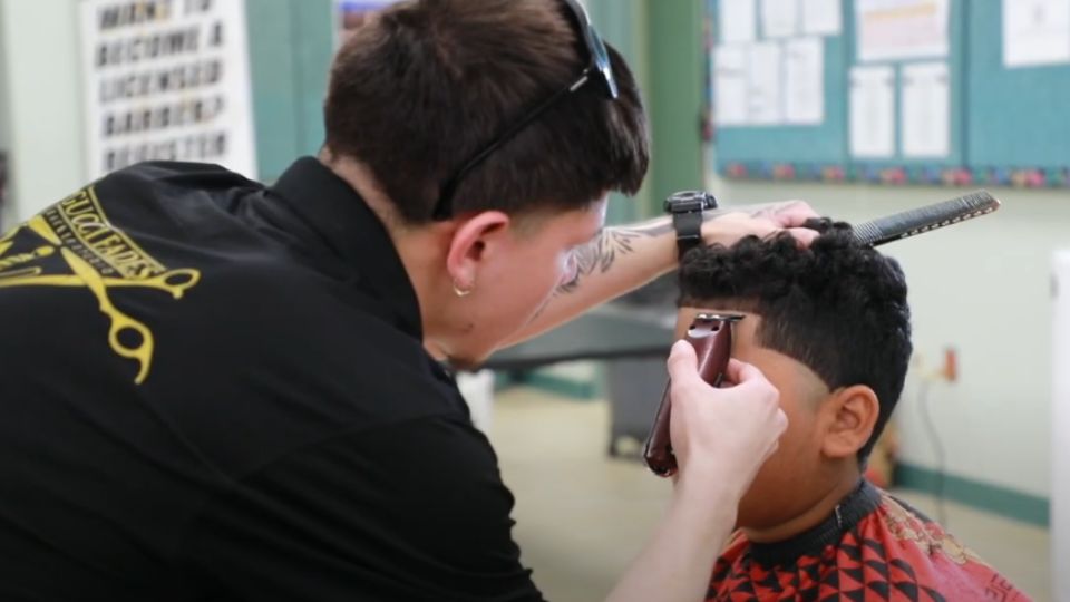 Se llevará una jornada de corte de cabello para quienes vayan a ingresar a clases