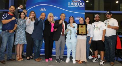 Como toda una campeona, Jennifer 'La Traviesa' Lozano es recibida con honores a su llegada de París