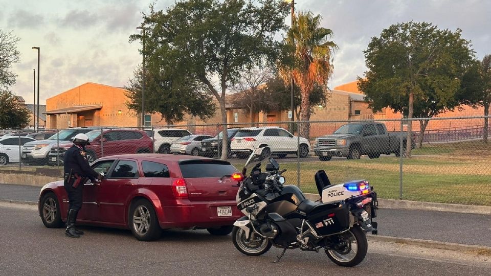 La ley multó a varias personas en Laredo, Texas.