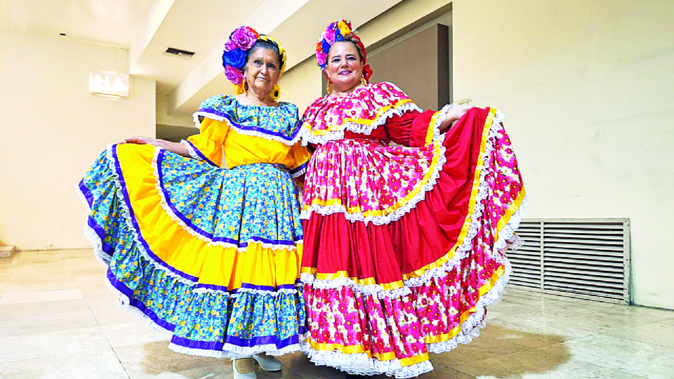 María Flores Loredo (izq.) Antonia Mota y María de Lourdes García.