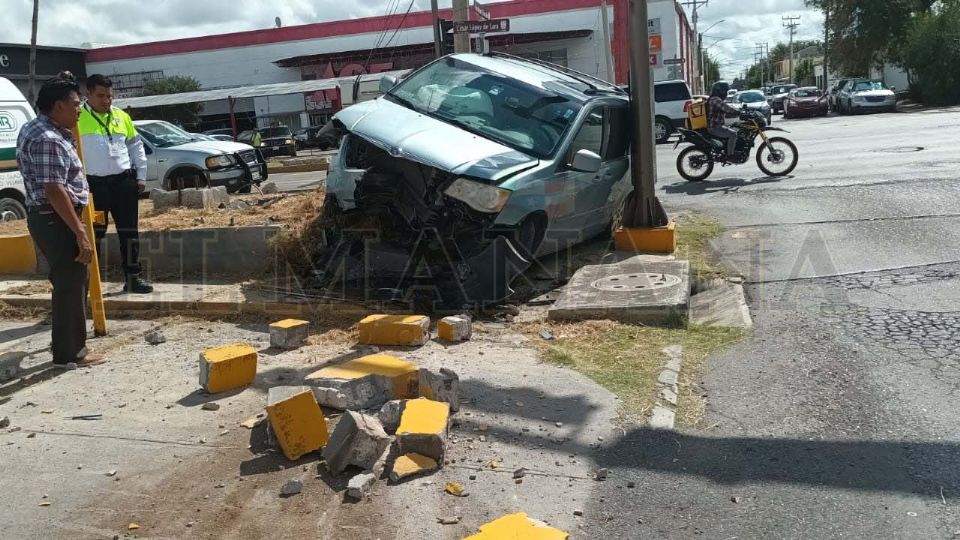 La joven llamó a su padre y él llegó de inmediato