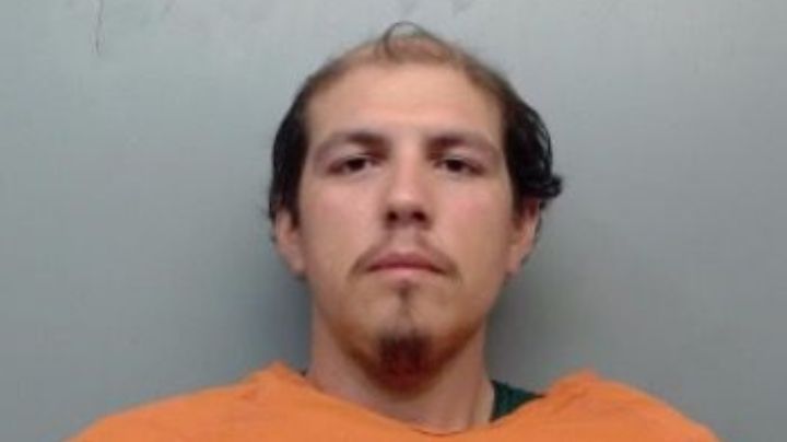 Detienen a hombre acusado de violación e indecencia contra menor en Laredo