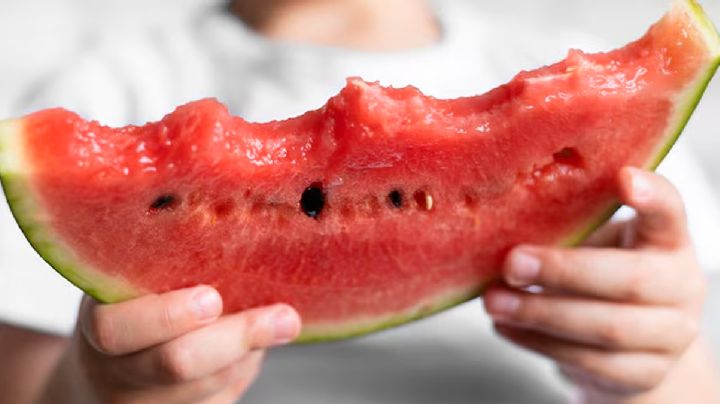 ¡Has comido mal la sandía toda tu vida!; conoce la manera correcta de consumirla