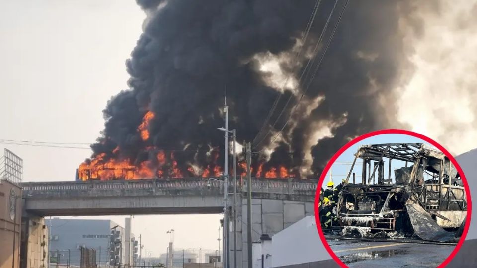 Las intensas llamas consumieron rápidamente la unidad de transporte, causando un gran bloqueo en la vialidad