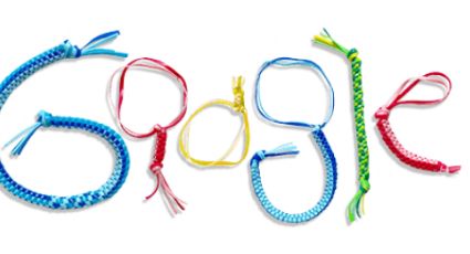 ¡Hoy Google se viste de fiesta con un Doodle que celebra los scoubidous!