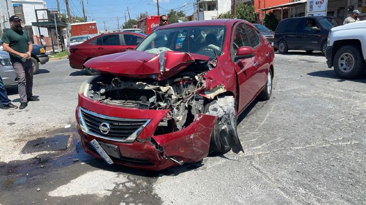 Choque en la Infonavit deja a un lesionado