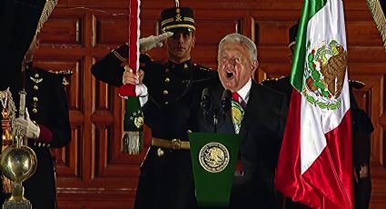 López Obrador hace vibrar el Zócalo con el último Grito de Independencia como presidente