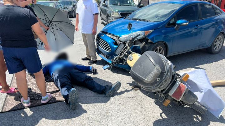 Motociclista sufre severo accidente en la Colonia Los Fresnos; conductora invadió su carril